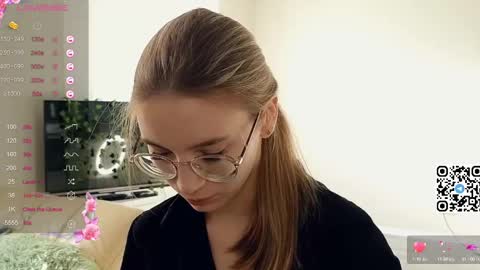Kate online show from March 9, 2025, 5:11 am