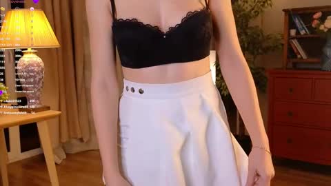 Kate online show from March 11, 2025, 6:52 pm
