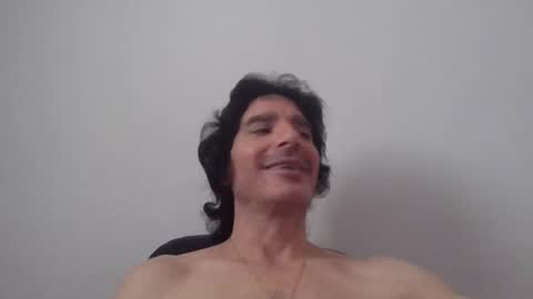 Snapshot of beautifukk chatting on January 1, 2025, 5:33 pm beautifukk online show from January 1, 2025, 5:33 pm