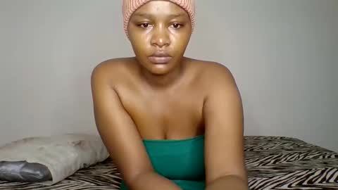 Snapshot of beautiful_and_lovely chatting on February 16, 2026, 6:42 am Chelsea and Raymond online show from February 16, 2026, 6:42 am