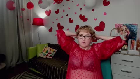 Snapshot of beautiful_lina7 chatting on February 16, 2025, 1:36 am your Lana online show from February 16, 2025, 1:36 am