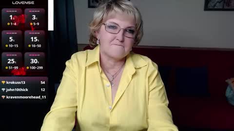 Snapshot of beautiful_lina7 chatting on September 27, 2025, 2:11 pm your Lana online show from September 27, 2025, 2:11 pm