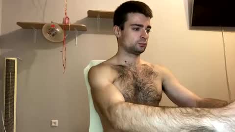 Nik online show from September 26, 2025, 4:44 pm