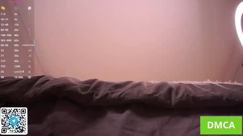 Polly  online show from November 11, 2025, 6:30 pm