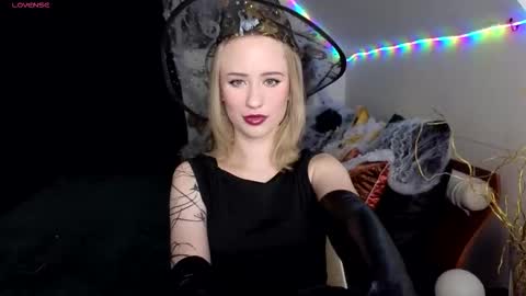 Snapshot of beauty_sashaxx chatting on October 30, 2025, 6:08 pm beauty Sasha online show from October 30, 2025, 6:08 pm