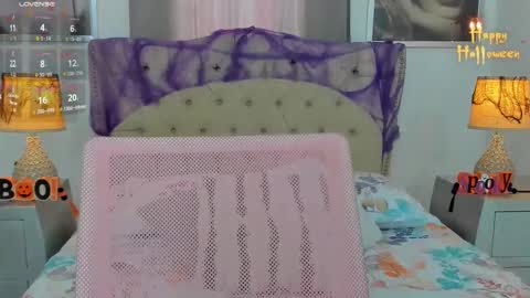 Ariana Reyes online show from October 17, 2025, 2:52 pm