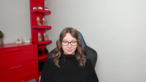 Zoe online show from October 21, 2025, 5:41 am