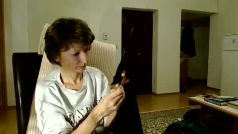 Snapshot of bebacksooon chatting on December 21, 2024, 4:25 pm Raluca online show from December 21, 2024, 4:25 pm