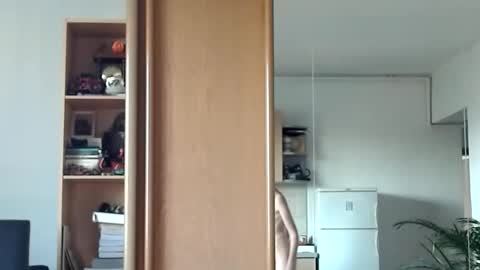 Snapshot of bebacksooon chatting on June 26, 2026, 5:17 pm Raluca online show from June 26, 2026, 5:17 pm