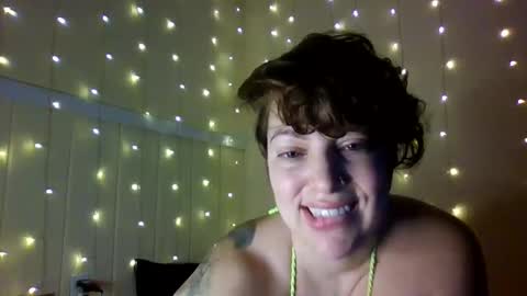 Snapshot of beberoyale chatting on February 18, 2025, 3:10 pm beberoyale online show from February 18, 2025, 3:10 pm