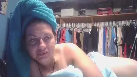 beccabee37 online show from October 3, 2025, 6:43 am