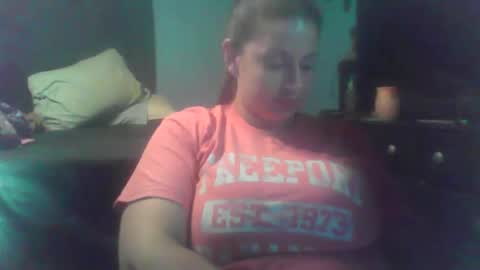 beccabee37 online show from May 2, 2026, 12:48 am
