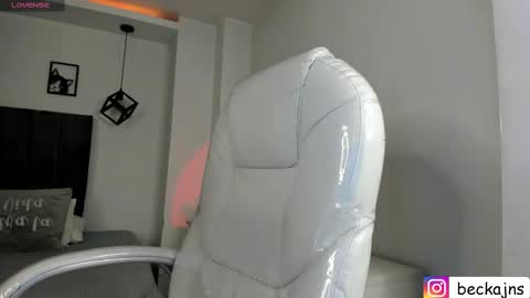 Marzhie online show from February 10, 2025, 3:42 pm