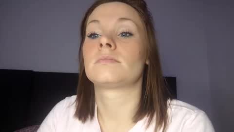 BECKY BOO  online show from March 29, 2026, 8:14 am