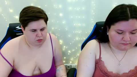 BeckyAndEllen online show from April 4, 2026, 10:35 am