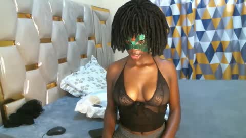 Snapshot of beckyberry24 chatting on November 12, 2025, 6:36 am jamie online show from November 12, 2025, 6:36 am