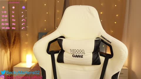 BeckyMartens come join me on    while im offline here  online show from January 24, 2025, 3:22 am