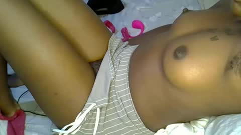 bedmaster_d online show from April 21, 2026, 1:42 am