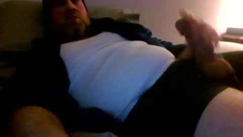 beekstar online show from December 14, 2025, 3:01 am