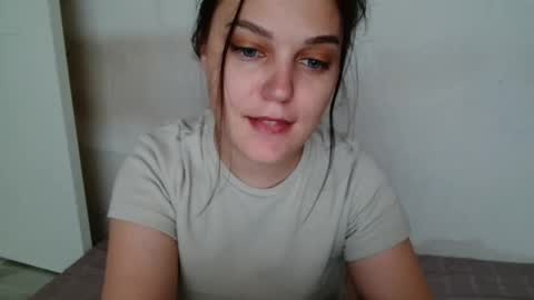 fuckharddadyback online show from May 20, 2026, 5:02 am
