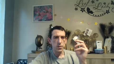 Snapshot of belgianboy33 chatting on December 19, 2024, 10:02 am Dreamcock online show from December 19, 2024, 10:02 am