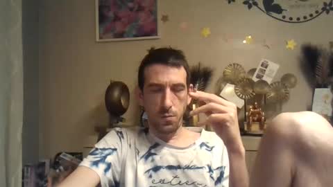 Snapshot of belgianboy33 chatting on December 25, 2024, 7:24 am Dreamcock online show from December 25, 2024, 7:24 am