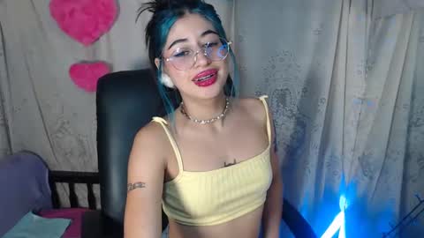 Snapshot of belinda_luna_ chatting on December 7, 2024, 1:25 am modelo independiente online show from December 7, 2024, 1:25 am