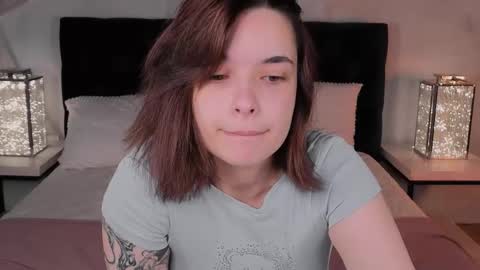  lita  online show from October 17, 2025, 8:22 pm