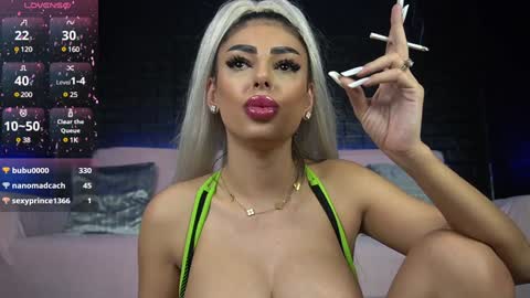 Snapshot of bella_blonda chatting on February 7, 2025, 8:10 pm Emma Bella online show from February 7, 2025, 8:10 pm