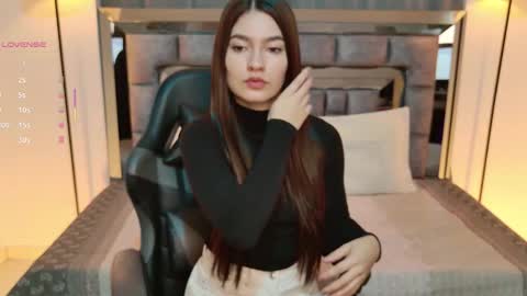 Bella  online show from January 15, 2026, 2:32 pm