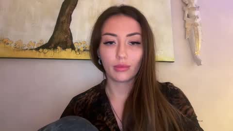 bella_foxxi online show from January 10, 2025, 6:17 pm