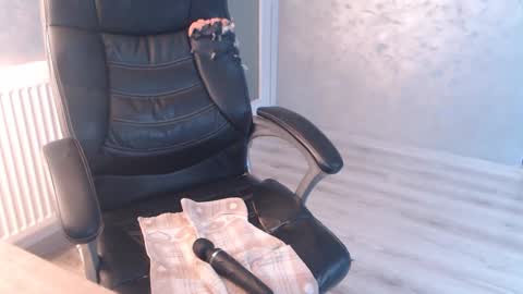      online show from January 13, 2025, 12:02 pm