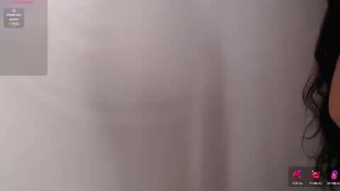 Snapshot of bella_musee chatting on February 22, 2025, 2:28 am online show from February 22, 2025, 2:28 am