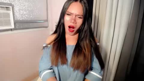 Snapshot of bella_ngo chatting on July 17, 2026, 11:53 pm bella_ngo online show from July 17, 2026, 11:53 pm