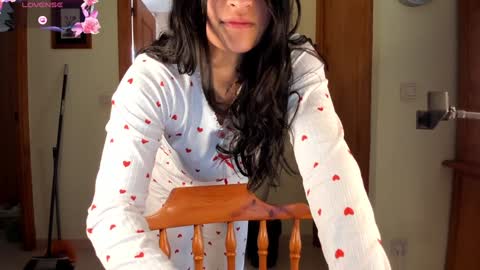 bella_pocahontas3 online show from January 22, 2025, 10:29 am