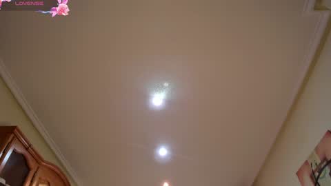 bella_pocahontas3 online show from January 30, 2025, 7:29 am