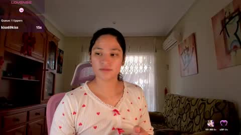 bella_pocahontas3 online show from February 14, 2025, 7:38 am
