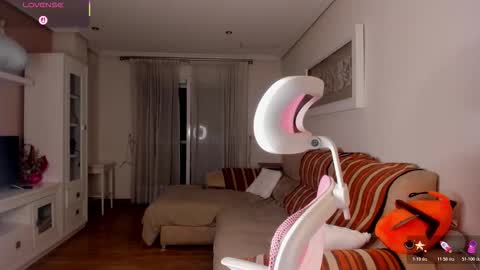 bella_pocahontas3 online show from November 6, 2025, 9:48 pm