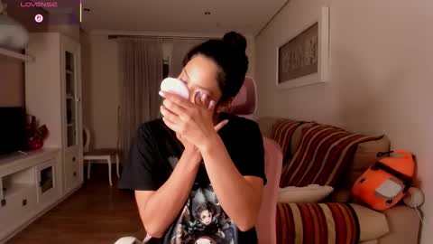 bella_pocahontas3 online show from November 10, 2025, 11:04 pm