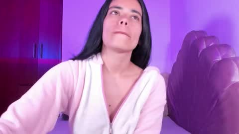 Valeria Model Independent online show from November 20, 2025, 5:18 am