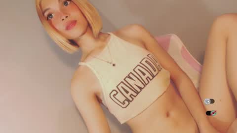 Snapshot of bella_tara chatting on January 3, 2025, 3:16 am Bella online show from January 3, 2025, 3:16 am