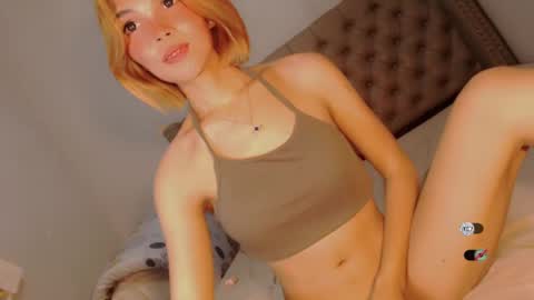 Snapshot of bella_tara chatting on January 22, 2025, 9:32 pm Bella online show from January 22, 2025, 9:32 pm