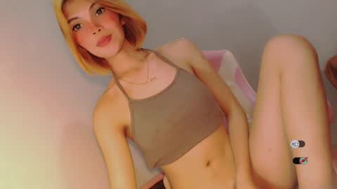 Snapshot of bella_tara chatting on February 21, 2025, 5:24 am Bella online show from February 21, 2025, 5:24 am