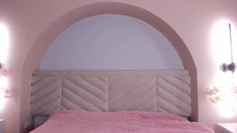 Bella online show from March 22, 2026, 12:19 pm