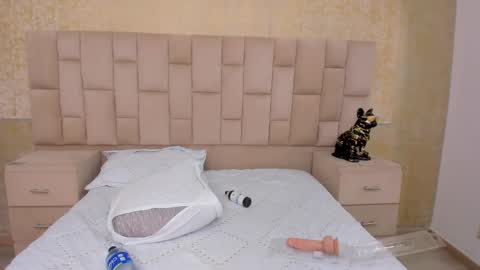 Snapshot of bellaastorm chatting on February 19, 2025, 5:27 pm bellaastorm online show from February 19, 2025, 5:27 pm