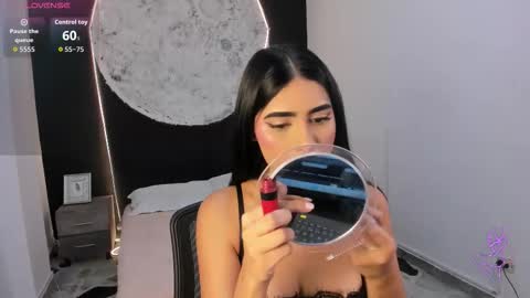 Snapshot of bellaastorm chatting on October 16, 2025, 7:59 pm bellaastorm online show from October 16, 2025, 7:59 pm