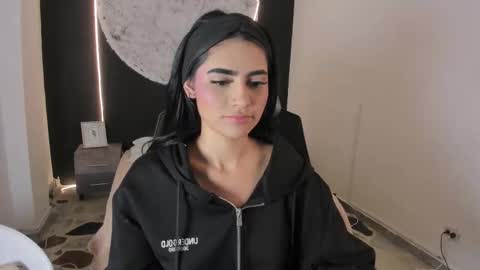 Snapshot of bellaastorm chatting on October 18, 2025, 9:04 pm bellaastorm online show from October 18, 2025, 9:04 pm