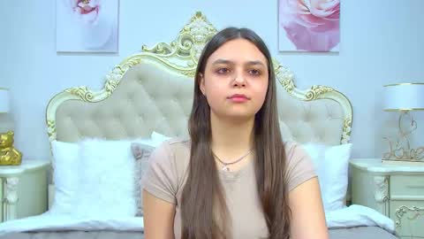 BellaBoolman online show from February 4, 2025, 6:27 pm