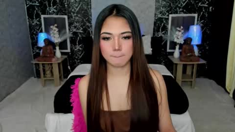 Snapshot of bellabrown_19xxx chatting on October 10, 2025, 6:56 am Bella online show from October 10, 2025, 6:56 am