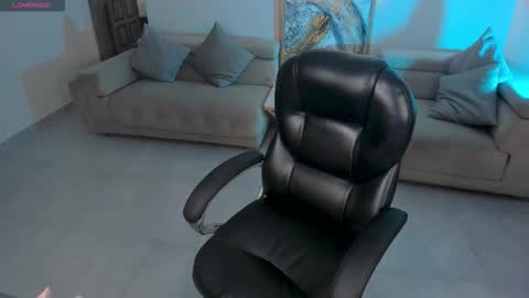  Bella C  online show from September 28, 2025, 11:21 pm